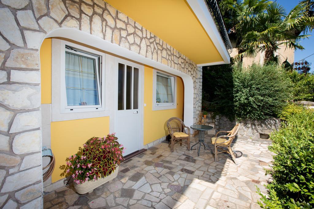 Apartment Dolores Opatija Ngoại thất bức ảnh